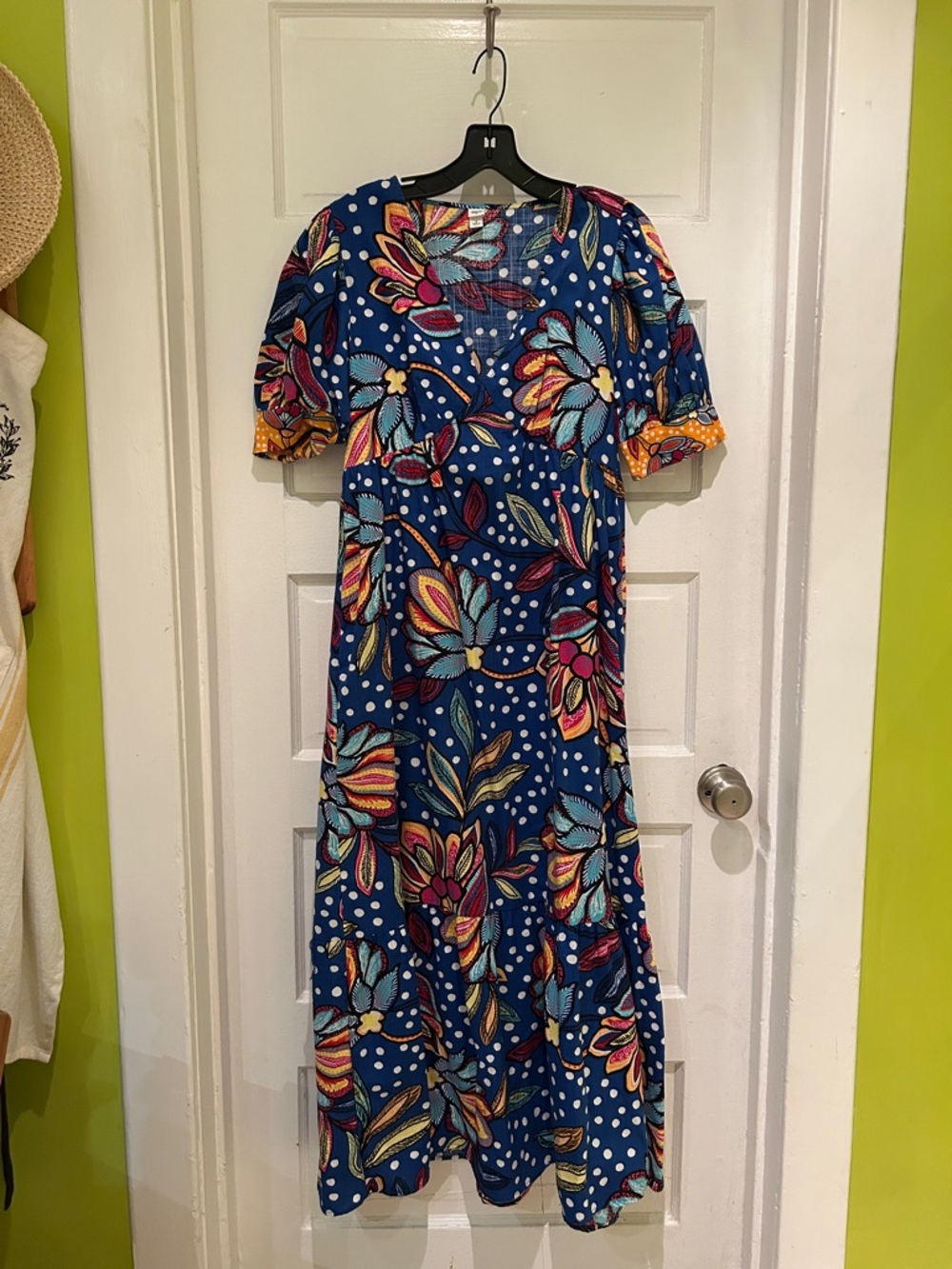Blue Floral Print Maxi Dress with Short Puff Sleeves
